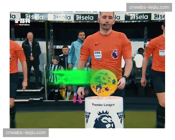 圣詹姆斯公园球场球迷助威，纽卡斯尔联主场氛围成额外优势