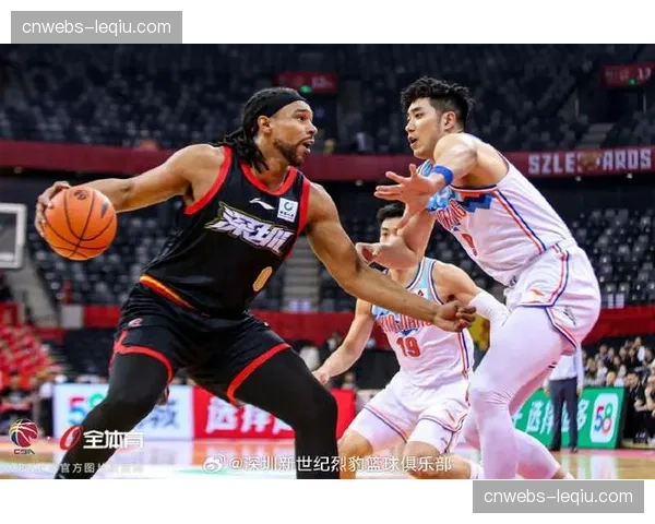 深圳马可波罗力克新疆广汇，萨林杰贡献32分20篮板超级两双