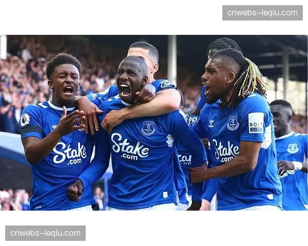 战报延伸:复盘伯恩利逼平埃弗顿一役,三次关键转换如何改变比赛走势 战报延伸:复盘伯恩利逼平埃弗顿一役,三次关键转换如何改变比赛走势